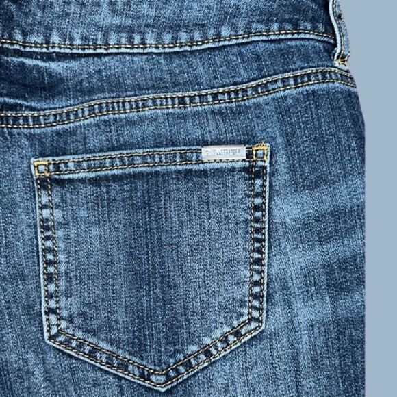 JLo (Jennifer Lopez) Mid Rise Denim Roll Cuff Shorts Size 38” #121 - Picture 4 of 5